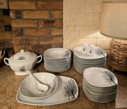 Zestaw obiadowy 43 elementy na 12 osób + waza - NOWY - 1 gatunek 