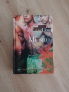 książka Miasto i psy Mario Vargas Llosa 