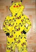 10^ pokemon pikachu pluszowy strój przebranie piżama 4/5 Lat_104/110cm
