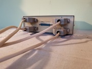 Przełącznik ręczny 4 kierunkowy Data SWITCH+ kable