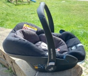 Maxi-Cosi Pebble Pro I-Size Fotelik Samochodowy 0-13kg Essential Black