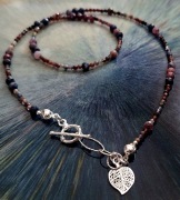 Naszyjnik handmade z naturalnych kamieni „Berry Night”