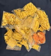 Lego ŻÓŁTE - 1,3 kg, posegregowane wg rodzaju i wielkości
