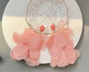 Kolczyki materiałowe pudrowy róż 