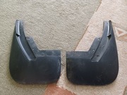 Komplet chlapaczy do Forda Focusa Mk1 Sedan Lift Tył