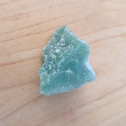 Jadeit naturalny surowy kamień półszlachetny amulet na szczęście 31 g