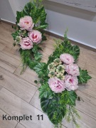 Stroiki komplety wiązanki kwiaty na cmentarz na grób .