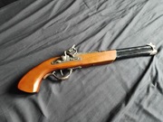 Pistolet zapalniczka 