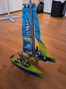 Zestaw 42105 katamaran 