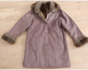 Nowy damski kożuch z kapturem roz 46- Butik