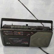 Stary radiomagnetofon Silva 