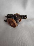 Zapalniczka kolekcjonerska armatka .