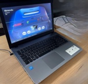 Gamingowy Asus Vivobook do Retro gier ponad 100 gier nintendo PS itp