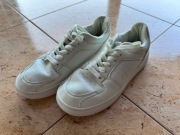 Buty białe Champion 