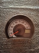 Zegar / Licznik prędkości Peugeot 107 1.0 benzyna + obudowa 