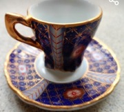 MAYFAIR - Museum of miniatures- mini filiżanka.