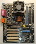 Sprawna płyta główna ECS K7S5A bez kondensatorów