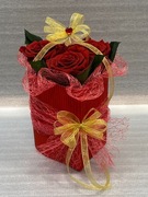 Flower Box kompozycja z róż stabilizowanych /wieczna róża