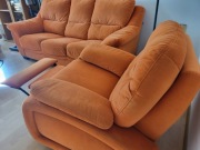 OKAZJA Komplet pomarańczowy rozkładana sofa + fotel