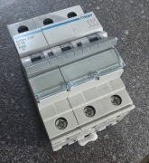 Wyłącznik nadprądowy Hager MBN316 B16, 3-fazowy