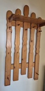 Drewniany wieszak na ubrania 