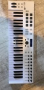 Arturia KeyLab 61 Essential White