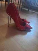 Czerwone szpilki 37