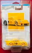 Hot Wheels PANTONE 6/6 2026 - Porsche 934.5 CHASE + Protektor