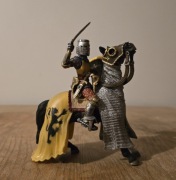 Schleich rycerz herbu Lwa z mieczem na koniu figurka model wycofany z 2007