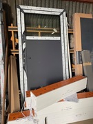 Drzwi zewnętrzne z przekładką termiczną.