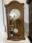 Zegar ścienny na baterie