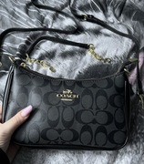 Czarna torebka Coach