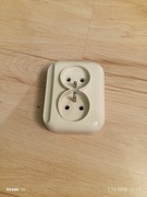 gniazdko natynkowe podwójne Kremowe bezowe