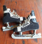 Używane Łyżwy hokejowe szwedzkiej firmy Jofa