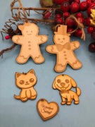 Zawieszki bombki ciastki ciastka pierniczki rodzina pies kot