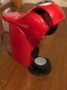 Ekspres kapsułkowy Nescafé Dolce Gusto Genio S – 15 bar | szybkie parzenie