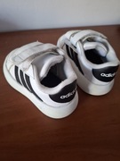 Buty sportowe Adidas rozmiar 23 dla chłopca 