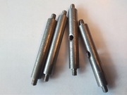 Sztyfty do łączenia płyt mechanizmu