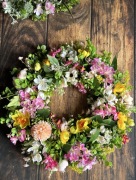 Wianek wiosenny całoroczny stroik na drzwi stół 