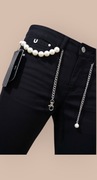 Czarne jeansy modelujące UIUJ, ozdobny pasek / łańcuszek w komplecie, S