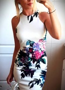 Sukienka w kwiaty roz.S