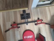 Drążek do podciągania oraz ścienne poręcze firmy k sport