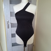 Czarne body Bershka