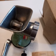 Maszynka do mięsa rok 1984. Nieużywant, stara instrukcja i pudełko.