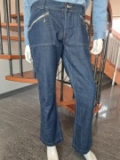 Damskie spodnie jeansowe 