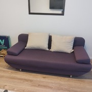 Sofa rozkładana z poduszkami 