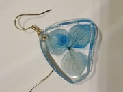 Kolczyki z żywicy z kwiatami 