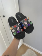 Klapki z kolorowymi cekinami