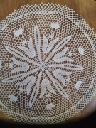 Pisanki koszyk serwetka na szydełku Wielkanoc