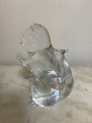 Szklany przycisk do papieru wiewiorka